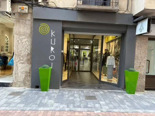 logo nanai en color
