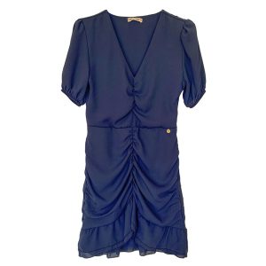 vestido corto con manga corta azul marino escote pico y fruncido en en centro